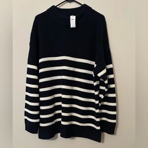 Banana Republic Fishermen Sweater Size Large Navy Stripe NWT